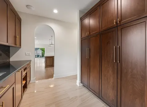 8886 Johnston Road Burr Ridge IL 60522
