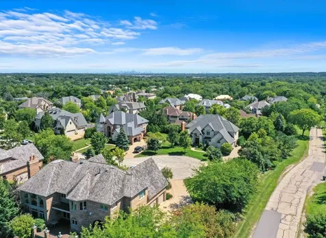 8886 Johnston Road Burr Ridge IL 60522