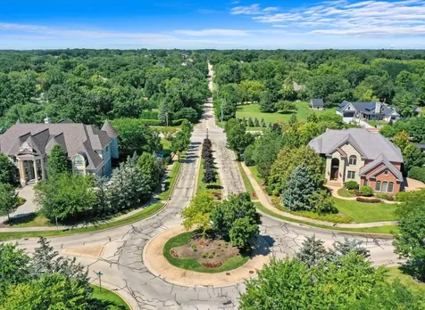 8886 Johnston Road Burr Ridge IL 60522