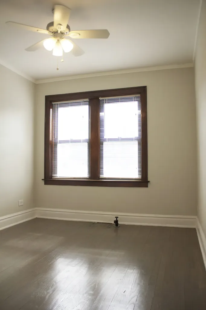 6 West 111th Place Chicago IL 60628