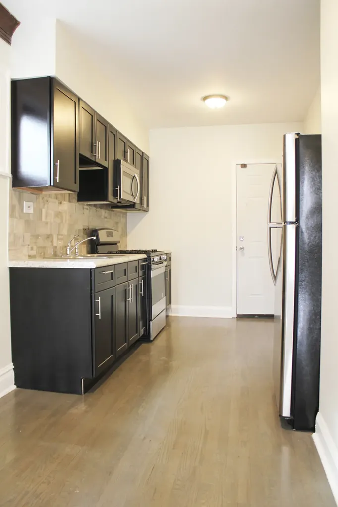 6 West 111th Place Chicago IL 60628