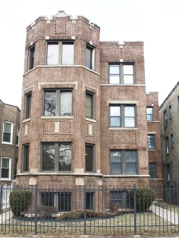 6 West 111th Place Chicago IL 60628
