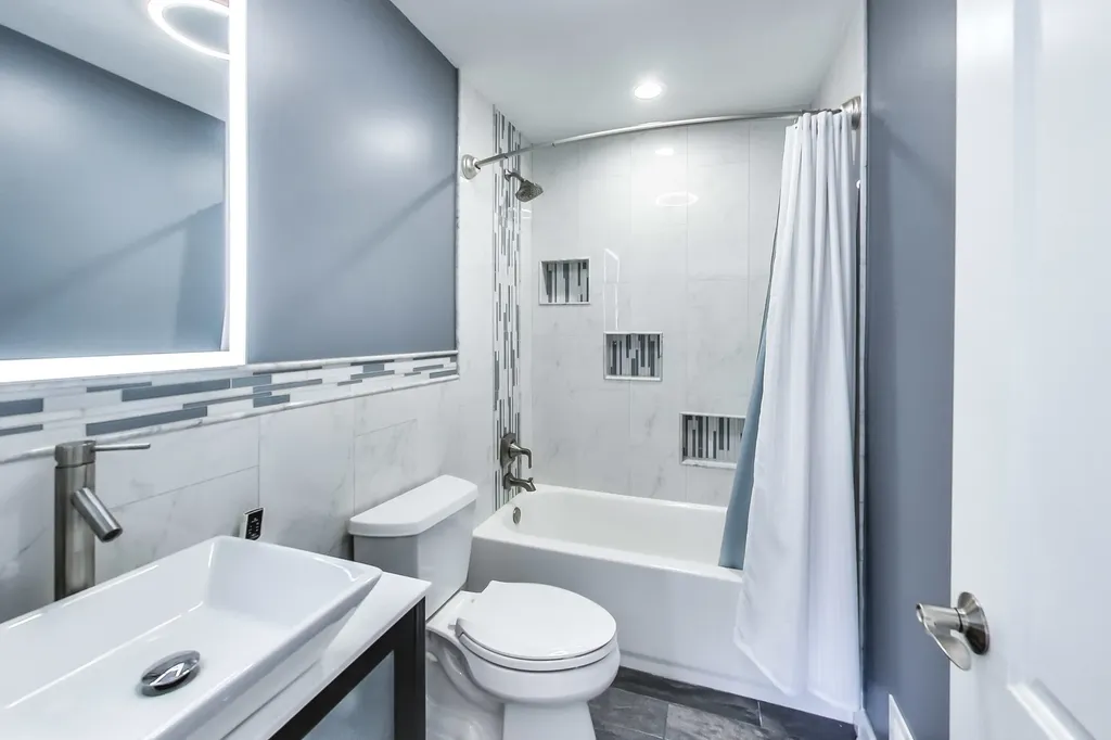 871 Rosebud Court Roselle IL 60172
