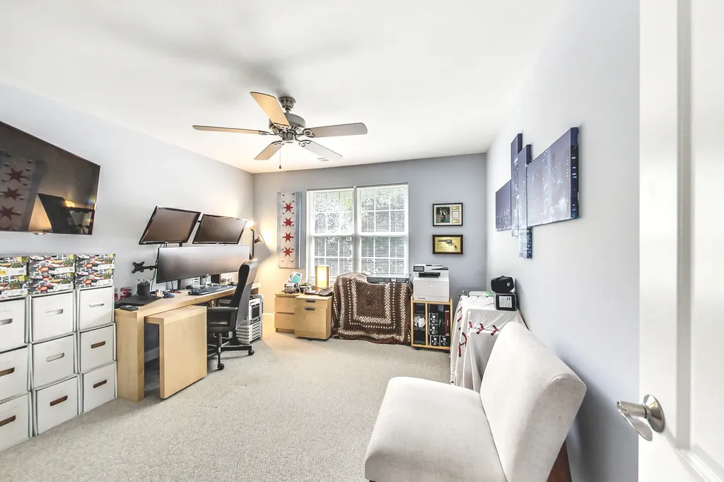 871 Rosebud Court Roselle IL 60172