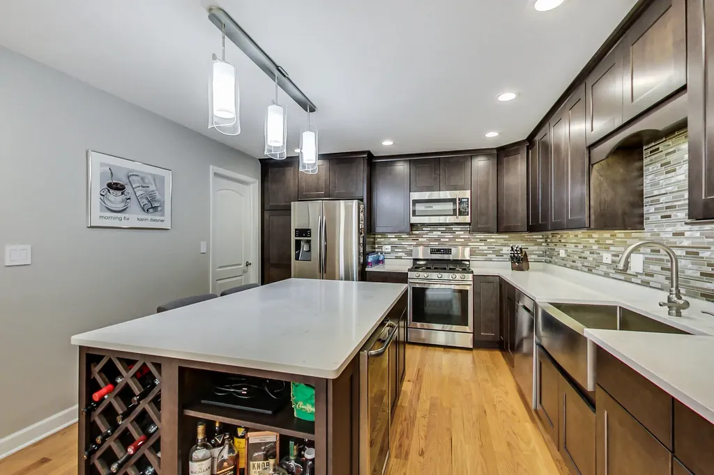 871 Rosebud Court Roselle IL 60172