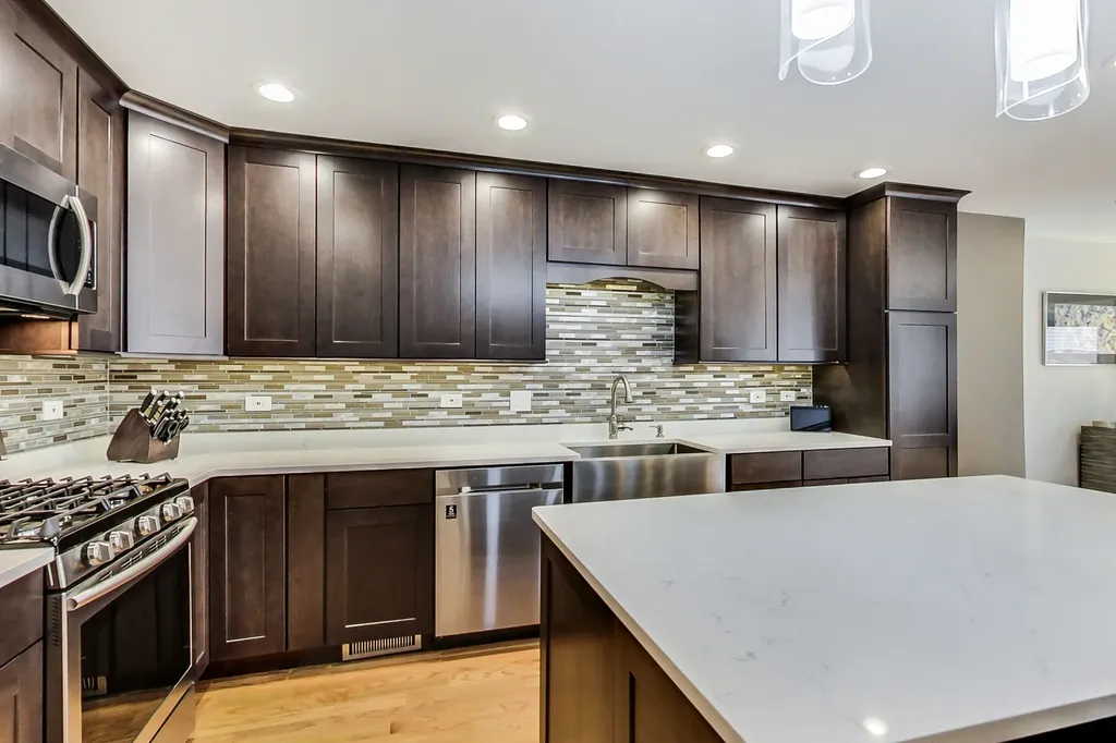 871 Rosebud Court Roselle IL 60172