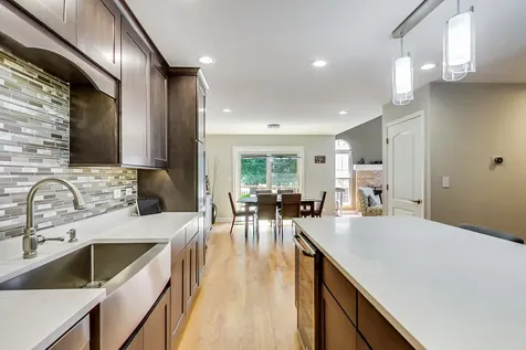 871 Rosebud Court Roselle IL 60172