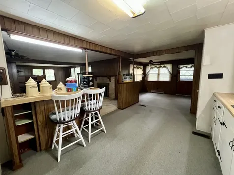 509 Lakeshore Drive Oakland IL 61943