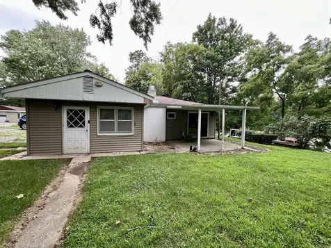 509 Lakeshore Drive Oakland IL 61943