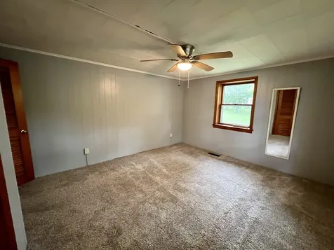 509 Lakeshore Drive Oakland IL 61943