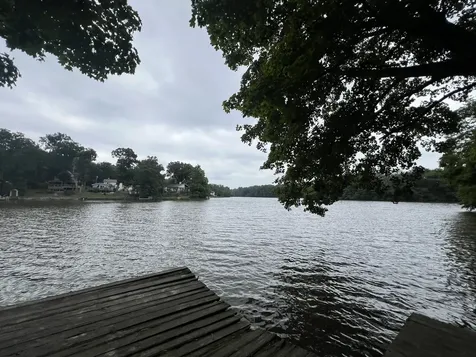 509 Lakeshore Drive Oakland IL 61943