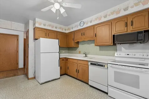 69 Lincoln Avenue Riverside IL 60546