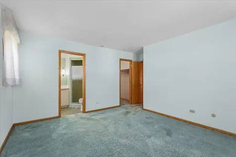 69 Lincoln Avenue Riverside IL 60546