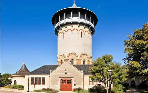69 Lincoln Avenue Riverside IL 60546