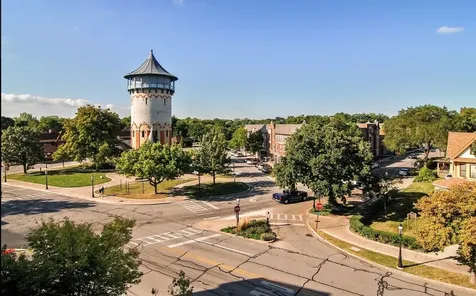 69 Lincoln Avenue Riverside IL 60546