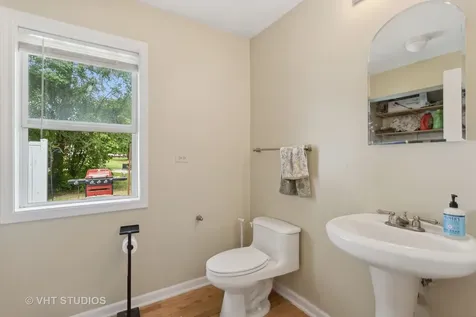 1750 West Thomas Street Arlington Heights IL 60004
