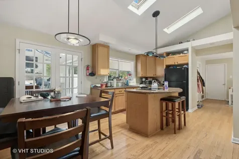 1750 West Thomas Street Arlington Heights IL 60004