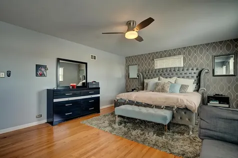 754 Central Park Avenue Flossmoor IL 60422
