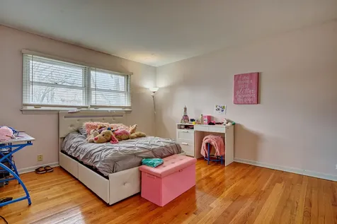 754 Central Park Avenue Flossmoor IL 60422