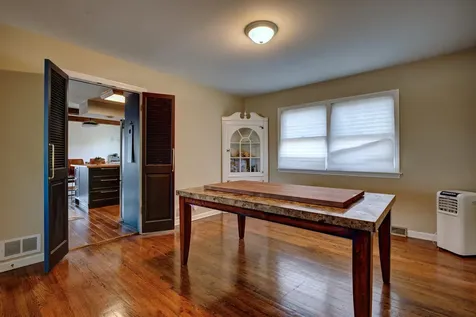 754 Central Park Avenue Flossmoor IL 60422