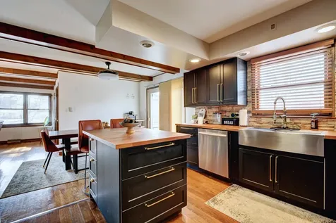 754 Central Park Avenue Flossmoor IL 60422