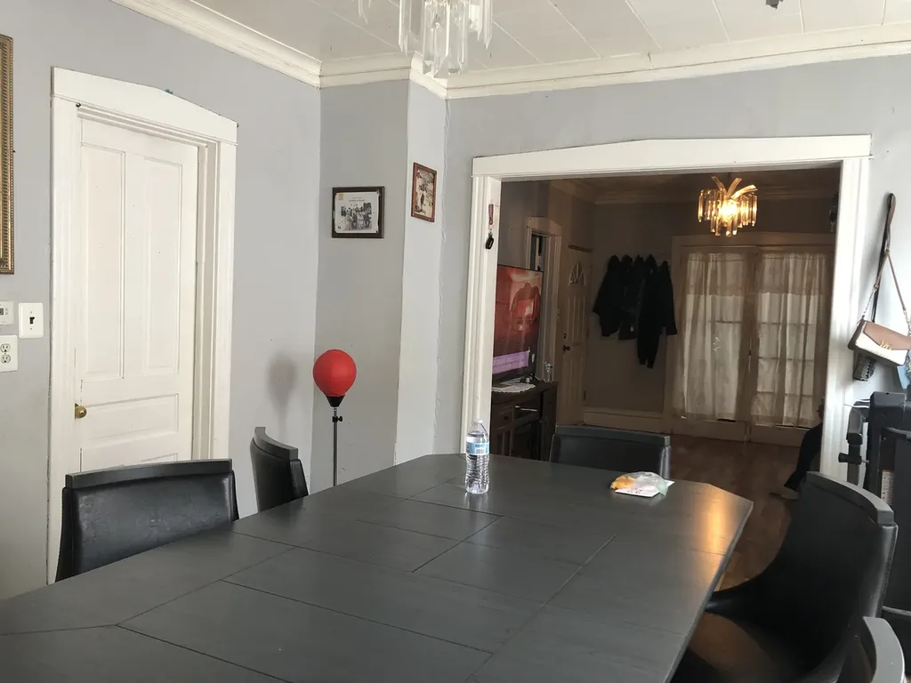 4134 North Kolmar Avenue Chicago IL 60641