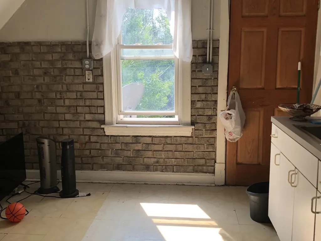 4134 North Kolmar Avenue Chicago IL 60641