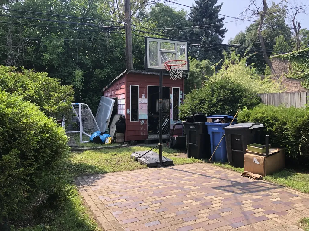 4134 North Kolmar Avenue Chicago IL 60641