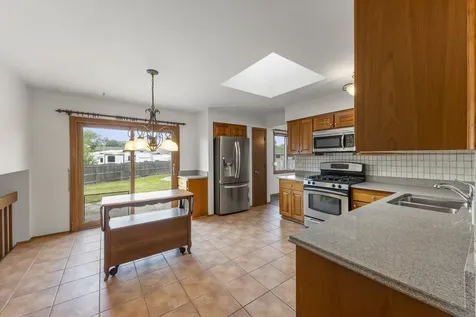 3250 192ND Place Lansing IL 60438
