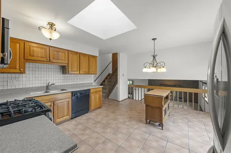 3250 192ND Place Lansing IL 60438