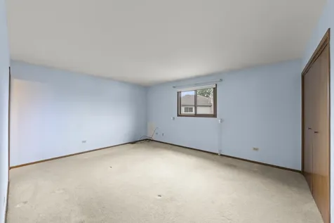 3250 192ND Place Lansing IL 60438