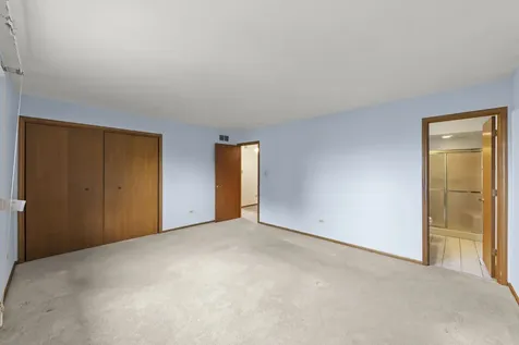 3250 192ND Place Lansing IL 60438