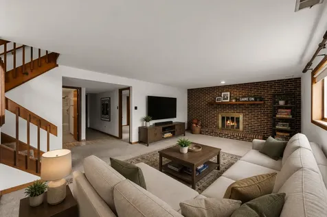 3250 192ND Place Lansing IL 60438