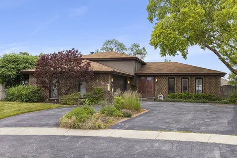 3250 192ND Place Lansing IL 60438