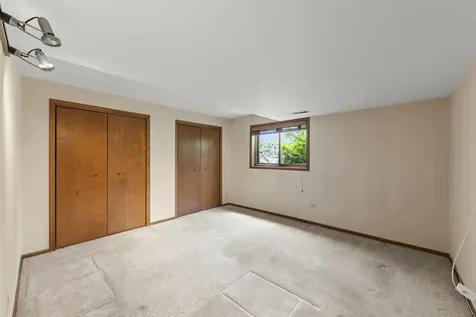 3250 192ND Place Lansing IL 60438