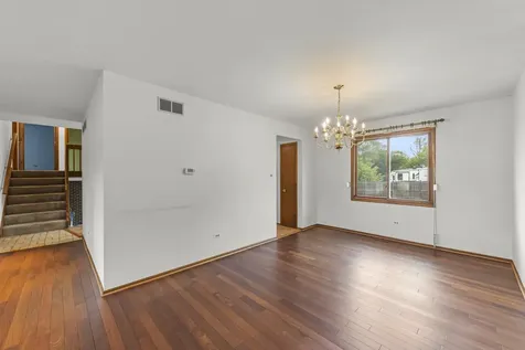 3250 192ND Place Lansing IL 60438