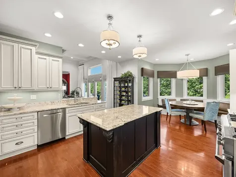 1624 Bull Valley Drive Woodstock IL 60098