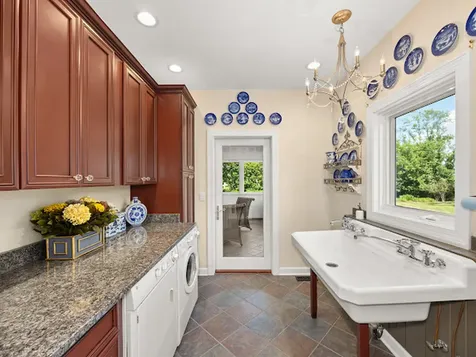 1624 Bull Valley Drive Woodstock IL 60098