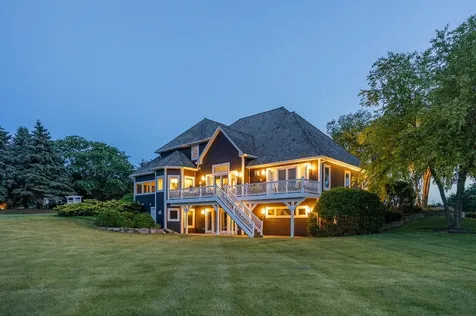 1624 Bull Valley Drive Woodstock IL 60098