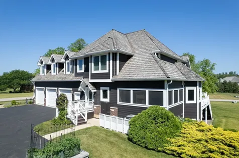 1624 Bull Valley Drive Woodstock IL 60098