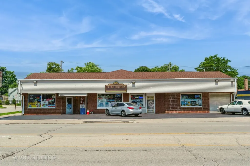 2864 Washington Street Waukegan IL 60085