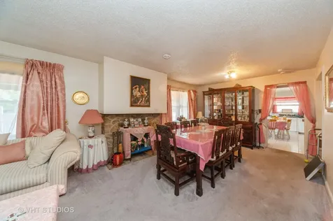 2864 Washington Street Waukegan IL 60085
