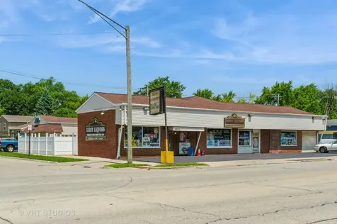2864 Washington Street Waukegan IL 60085