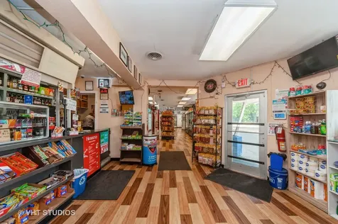 2864 Washington Street Waukegan IL 60085