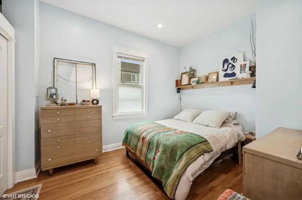 2547 West Homer Street Chicago IL 60647