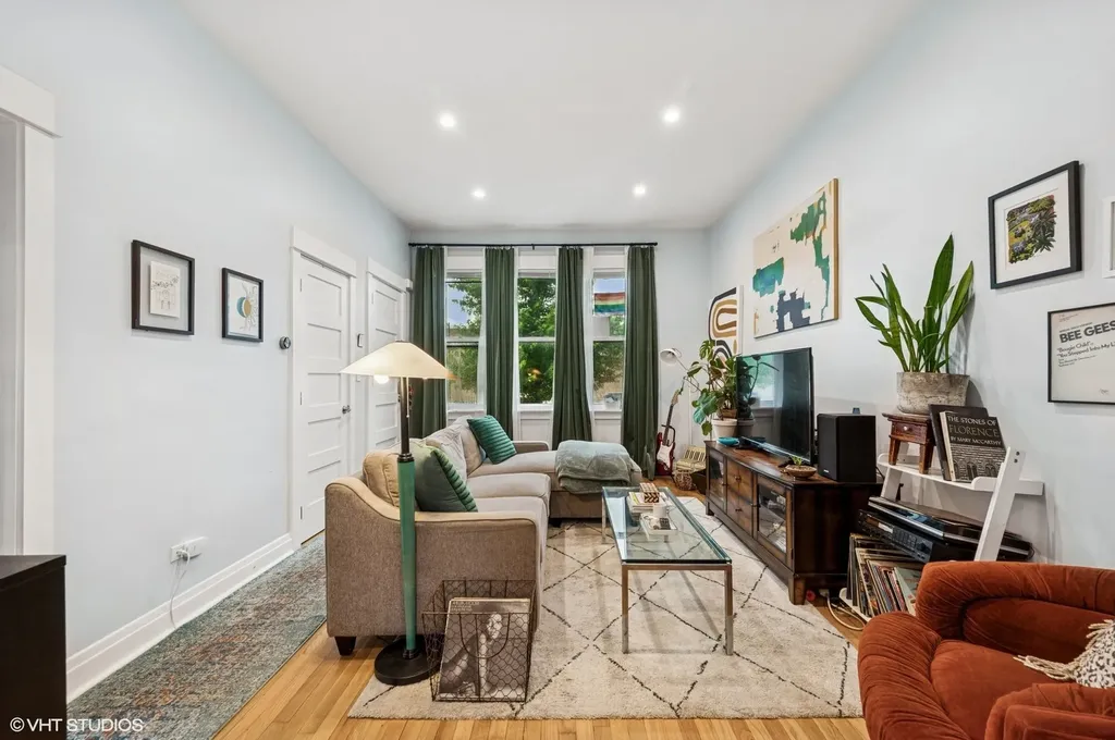 2547 West Homer Street Chicago IL 60647