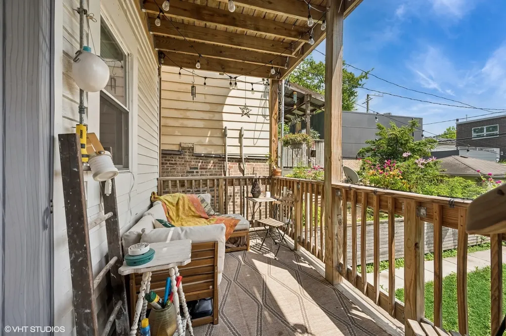 2547 West Homer Street Chicago IL 60647