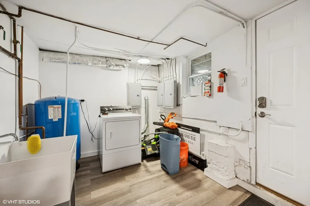 2547 West Homer Street Chicago IL 60647