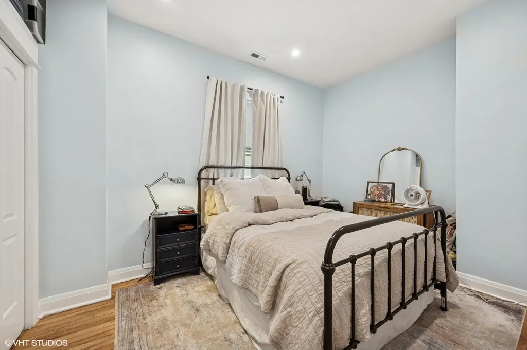 2547 West Homer Street Chicago IL 60647