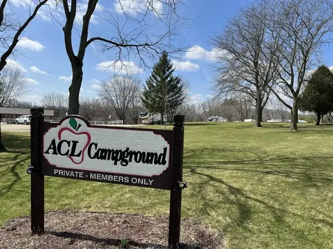 226 Fox Court Apple River IL 61001